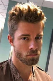 Luke Mitchell, photo 5
