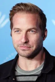 Ryan Hansen, photo 1
